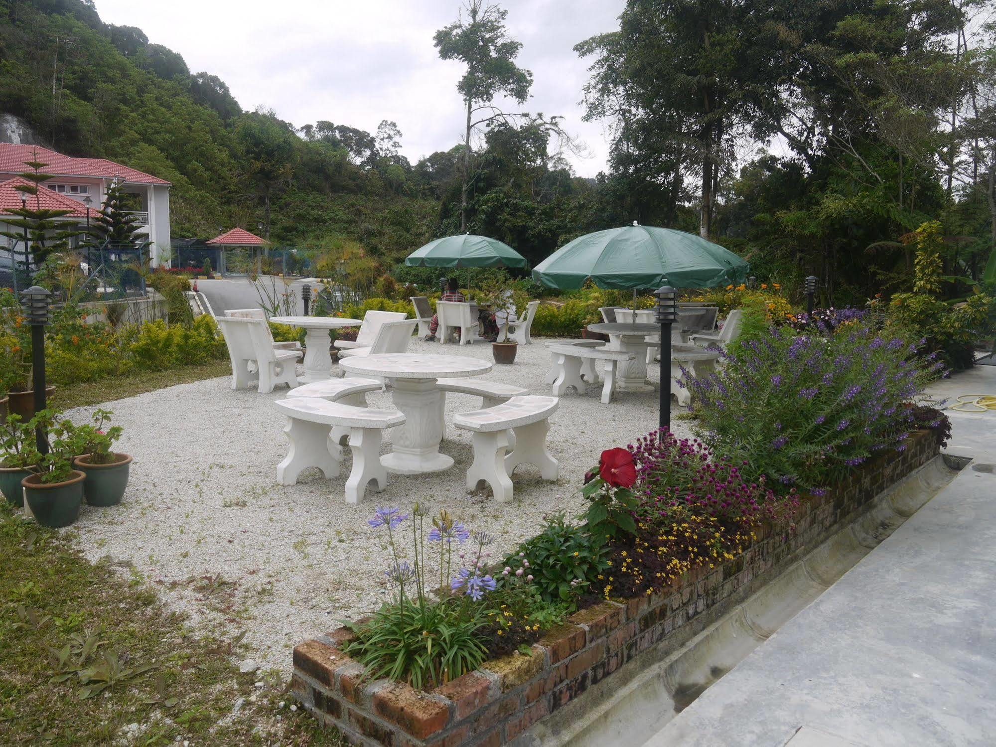 Rovers Hotel 2*